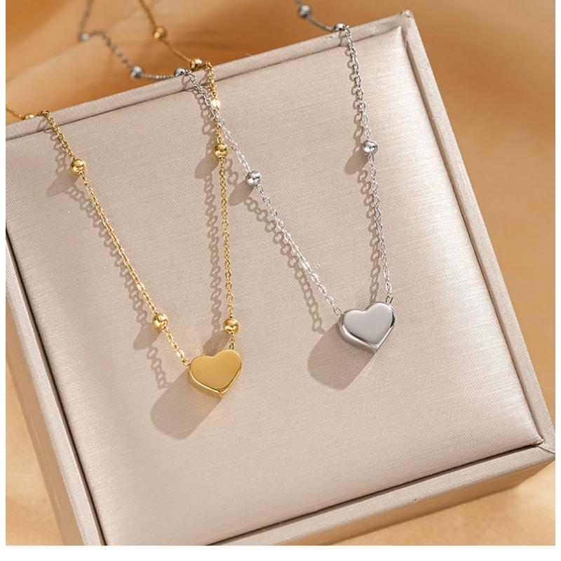 Women Fashion Simple Love Heart Titanium Steel Clavicle Necklace Jewelry