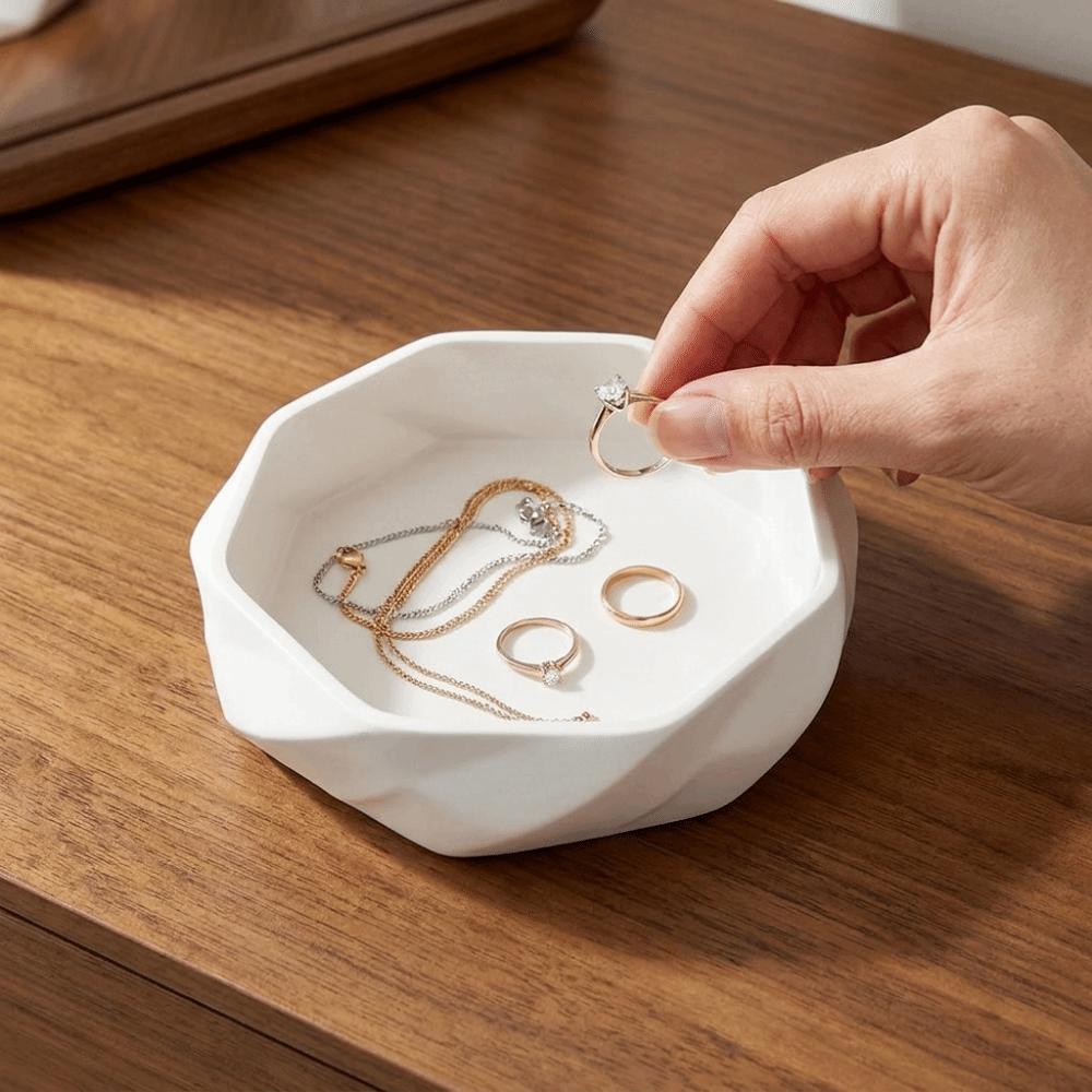 Simple Smooth Swirl Storage Tray 3D Printed Desktop Organizer Small Item Holder Coin