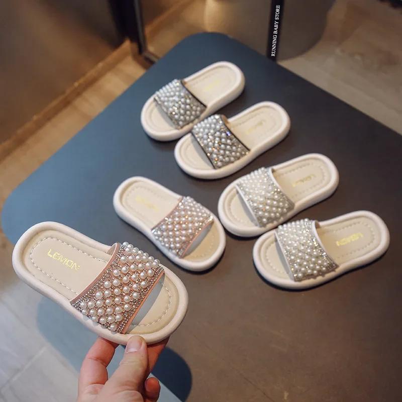 Summer Girls Pearl Soft Bottom Slippers Bling Slides Fashion Rhinestone Bathroom Shoes Home Shoes for Children H10293
