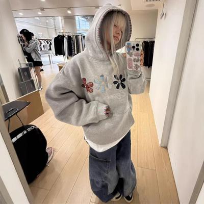 Flower-patterned Embroidered Brim Hooded Sweatshirt for Women In Autumn and Winter, Loose Couple Casual and Laid-back Style Coat