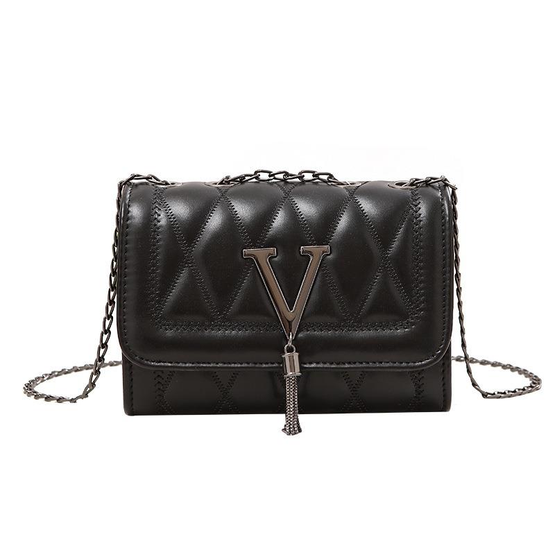 The New Diamond Classic Small Square Bag Is a Fashionable and Versatile One-shoulder Messenger Women's Bag.
