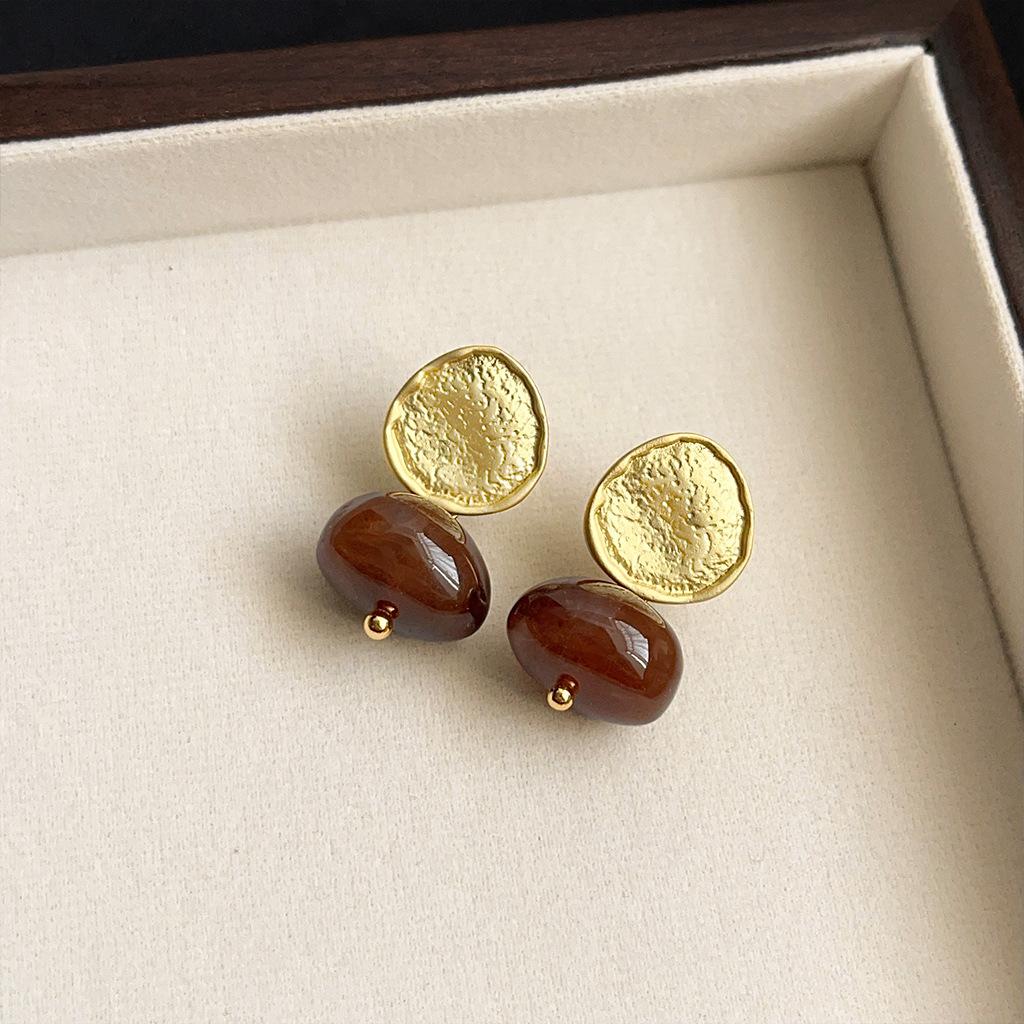 Vintage Maillard Coffee Earrings Women's Literary Temperament Acrylic Smudge Earrings Niche High-end Autumn and Winter Earrings