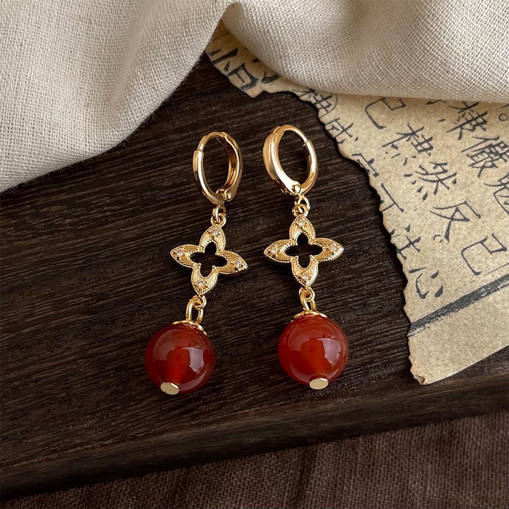Retro Red Agate Tassel Earrings: Luxurious Chinese Court Style