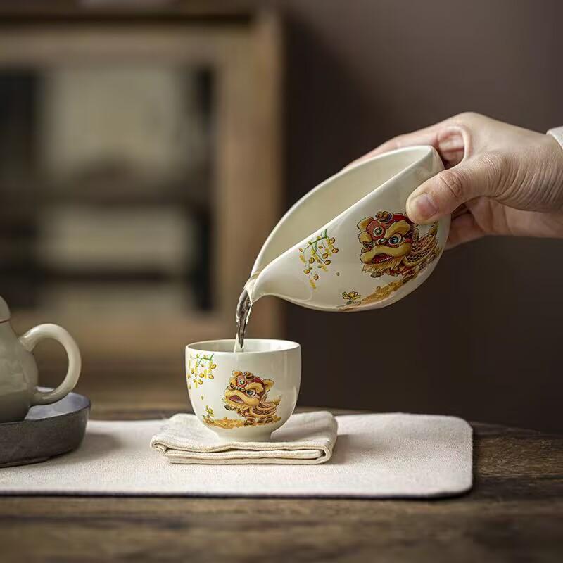 Grass And Wood Gray Glaze Xishi Zen Justice Cup Handmade Ceramic Heat-Resistant Tea Dispenser Kung Fu Tea Set Eagle Beak Uniform Cup