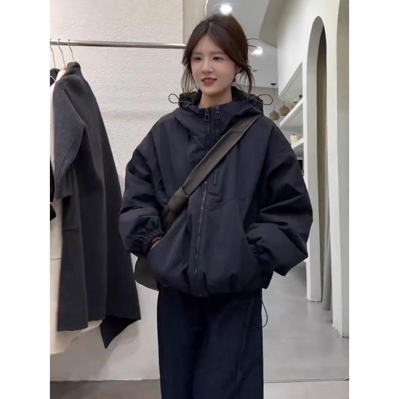 Kurze Gepolsterte Kapuzenjacke mit Baumwollwattierung für Damen Herbst und Winter Neuer Kleiner Baumwollmantel Baumwollwattierte Jacke