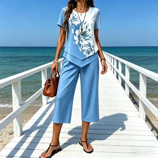 Women's Casual 2 Piece Sets Short Sleeve Crew Neck Top And Cropped Pants Sets Summer Floral Lounge Outfits