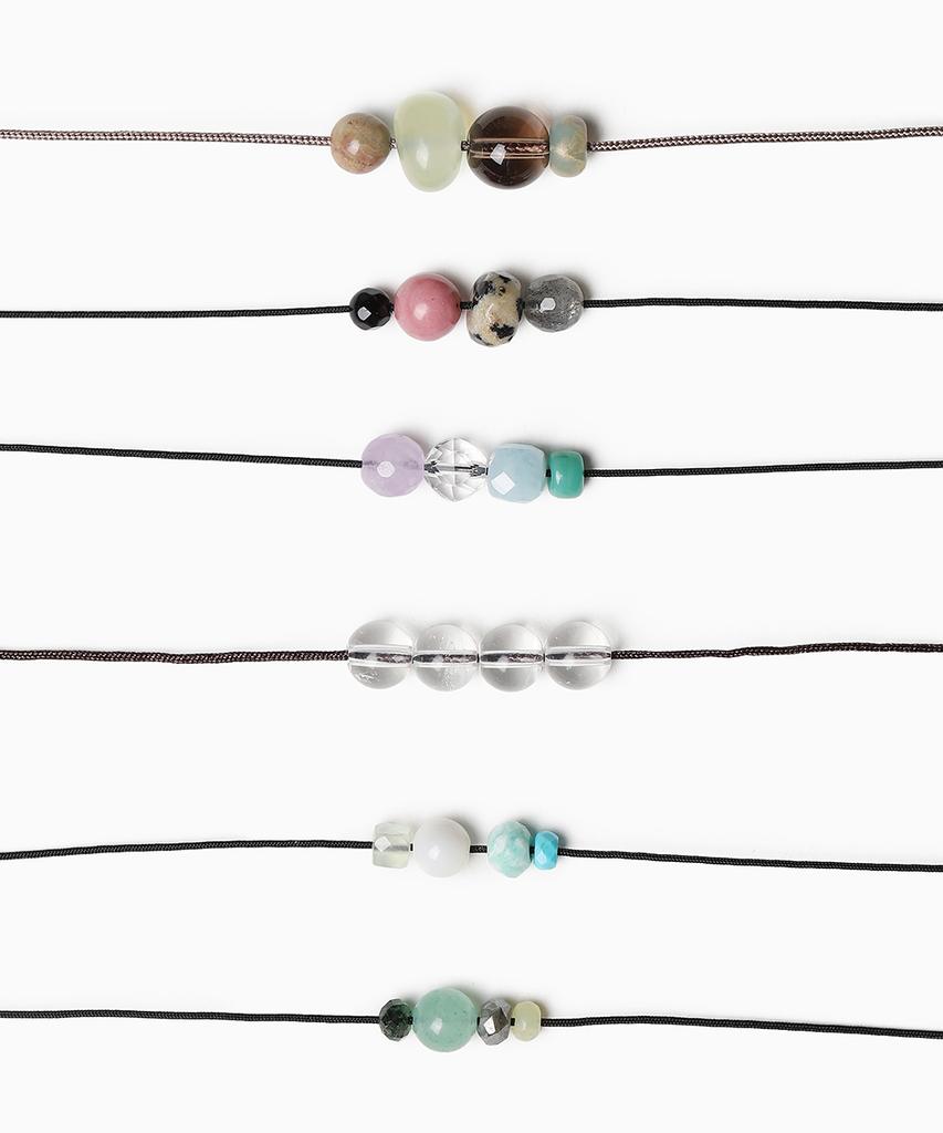 Holidayvisitor Pebble String Necklace