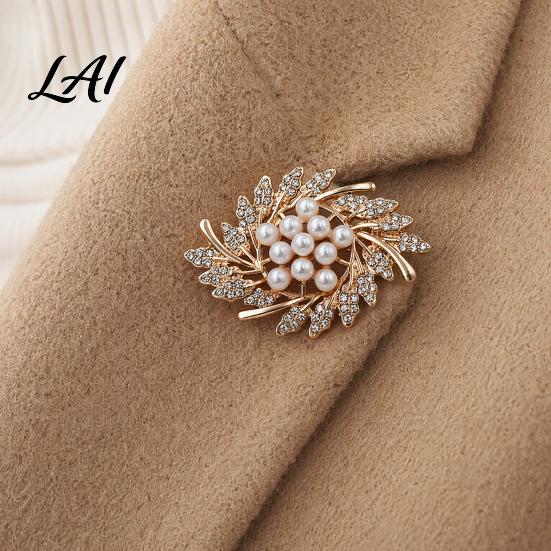 Solid Metal Brooch Flower Branch Brooch Retro Leaf Design Lapel Pin with Faux Secure Clasp Pearls Electroplating Anti-Oxidation Badge for