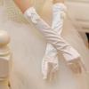 Perlweißes Satin Braut-Fotografie-Handschuhe, Doppelte Reihe Seiden-Hochzeitszubehör