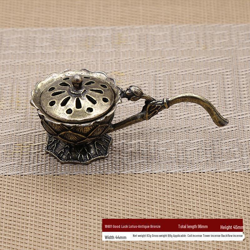 

Антикварная медная курильница из сандалового дерева — классический дизайн на треноге для домашнего декора и чайной церемонии.