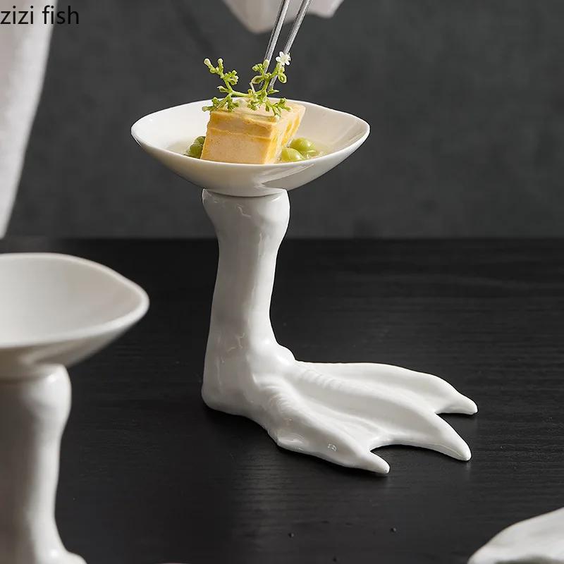 Piatto Creativo Alto con Piedi d'Oca in Ceramica per Dim Sum Ristorante Piatto da Dessert Piatto per Sushi Specialità di Stoviglie per Cucina Molecolare