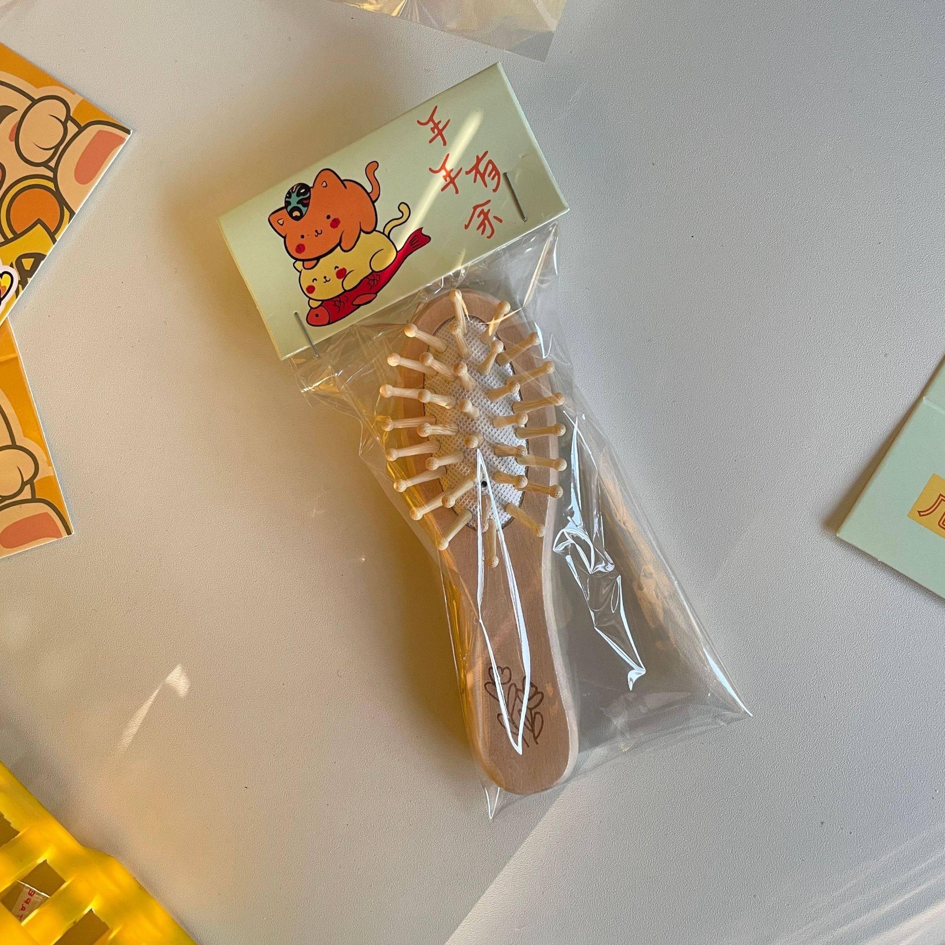 Tulip Wood Handle Leather Surface Air Cushion Massage Comb