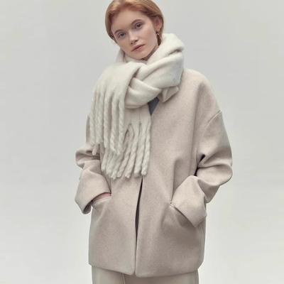 Accessoires – Schals & Tücher