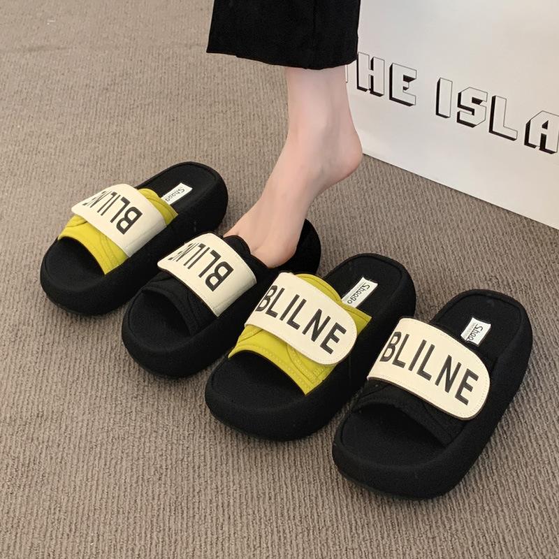 Super Fire Thick-soled Heightening Cool Slippers Women's Summer Wear 2025 New Sandals Versatile with Skirts Go Out One-word Drag