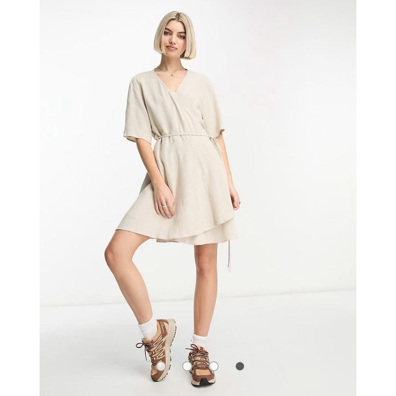 

Платье из смесового льна скандинавского базового цвета однотонное с коротким рукавом V-образным вырезом облегающее талию стройнящее приталенного силуэта короткое домашнее ночное платье Oatmeal (non-refunable) L