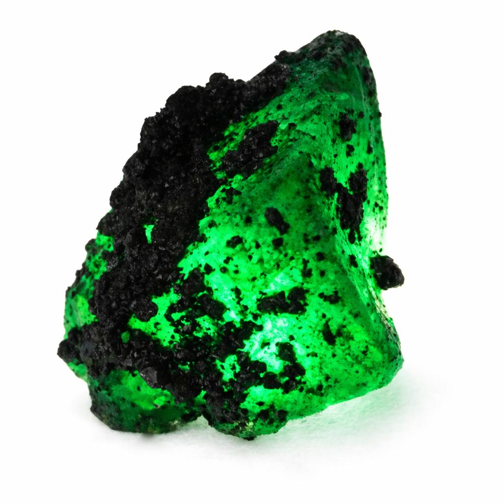 Natural Green Emerald Loose Gemstone Rough 157.5 ct for Lapidary and Gem Collections