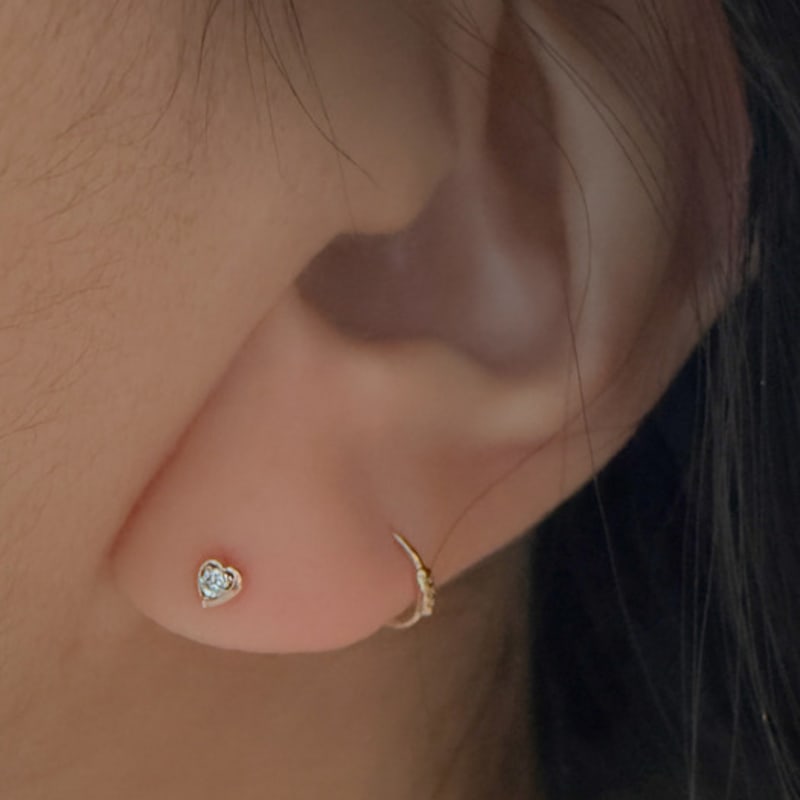 BettyU 14k Heart Point Cubic Mini Piercing