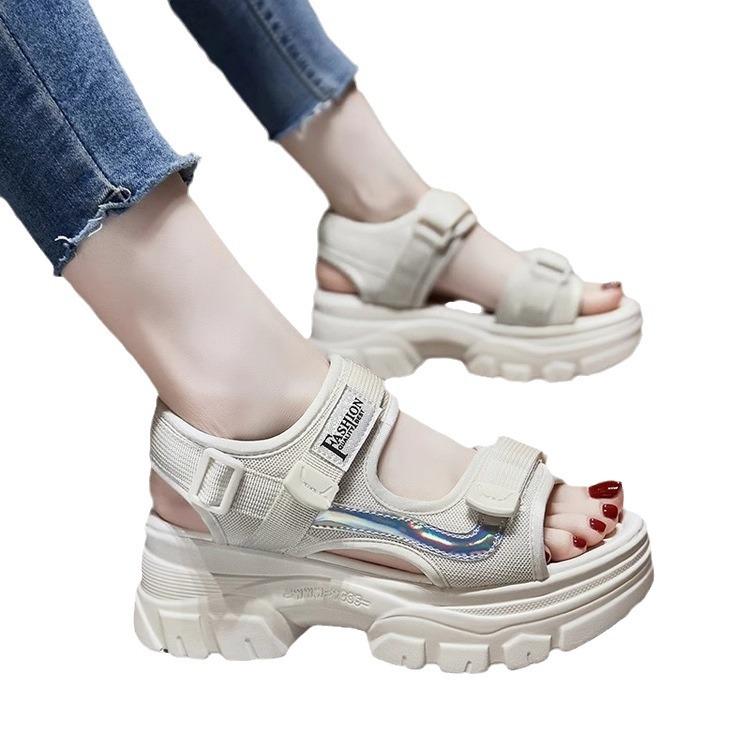 2025 New Luxury Women's Sandals Summer Versatile Flat Bottom Thick Bottom Cool Slippers Fashion Outerwear Casual Women's Shoes