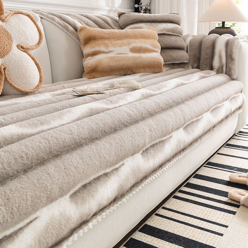 Winter Padded Thickened Sofa Cover Warm Rabbit Plush Velvet Sofa Cushion Soft Non-Slip Living Room Sofa Decorative Protective