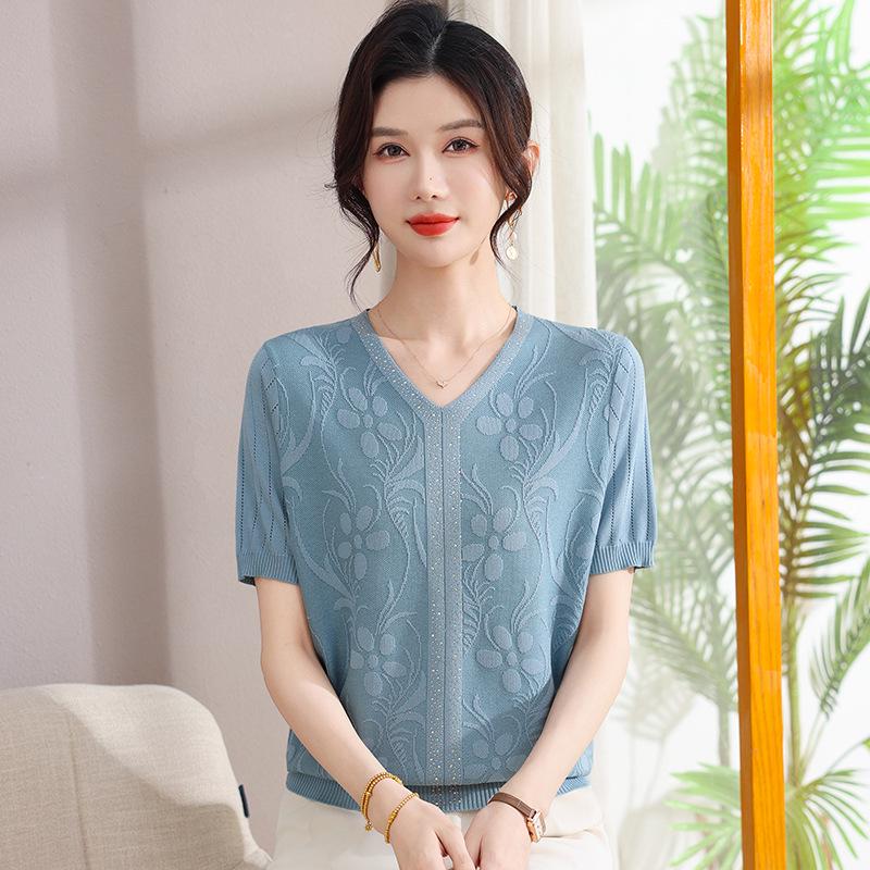 

Summer 2026 Stylish Ice Silk Knit Top for Moms – Short-Sleeve Thin Cardigan T-Shirt for Middle-Aged & Elderly Women 2XL (Recommended 110-120 lbs) синій
