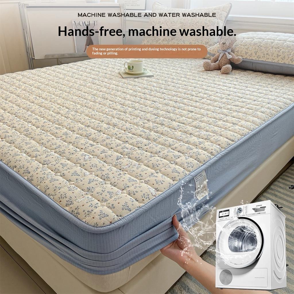 Waterproof & Breathable Mattress Protector - Printed Crinkle Taffeta Quilted Cover, Non-Slip Dust Proof Fitted Sheet