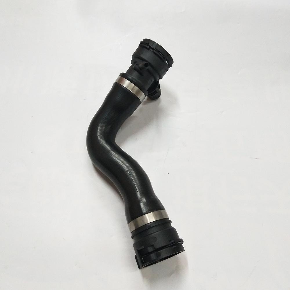 Övre kylarslang för BMW E88 E82 E90 (Del: 17127540127)