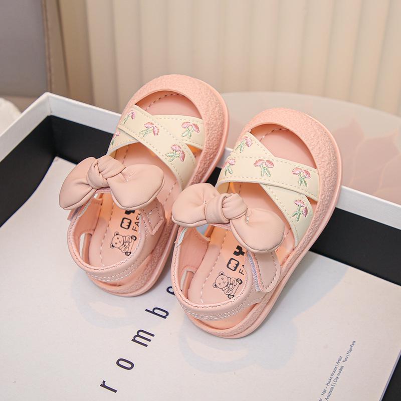Girls  Closed Toe Anti-Kick Summer 2026 Princess Beach Sandals for Baby and Children Indoor Walking 19 розовый