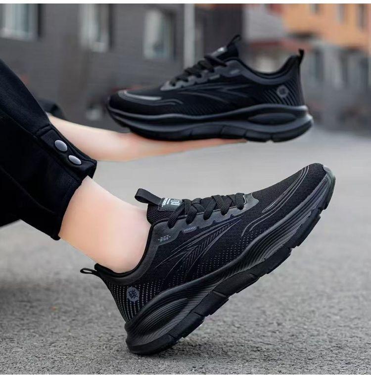 

2025 летняя дышащая сетчатая обувь, новые модные мужские туфли на платформе, универсальная спортивная и любительская обувь, нескользящая и износостойкая беговая обувь 39 чёрный