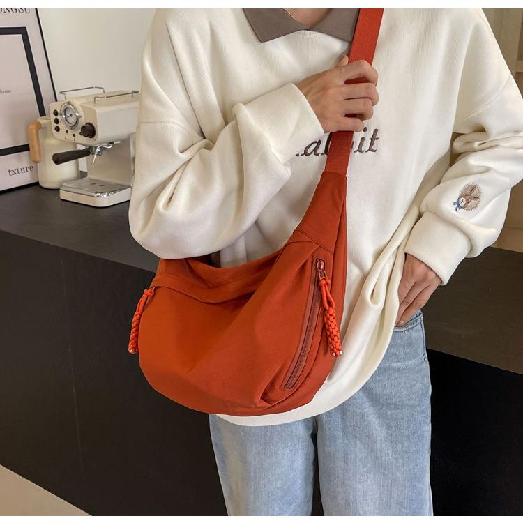 Women Solid Color Large Capacity Zipper Dumpling Bun Bag Leisure Sports Canvas Inclined Shoulder Crossbody Bags Adjustable Band Strap