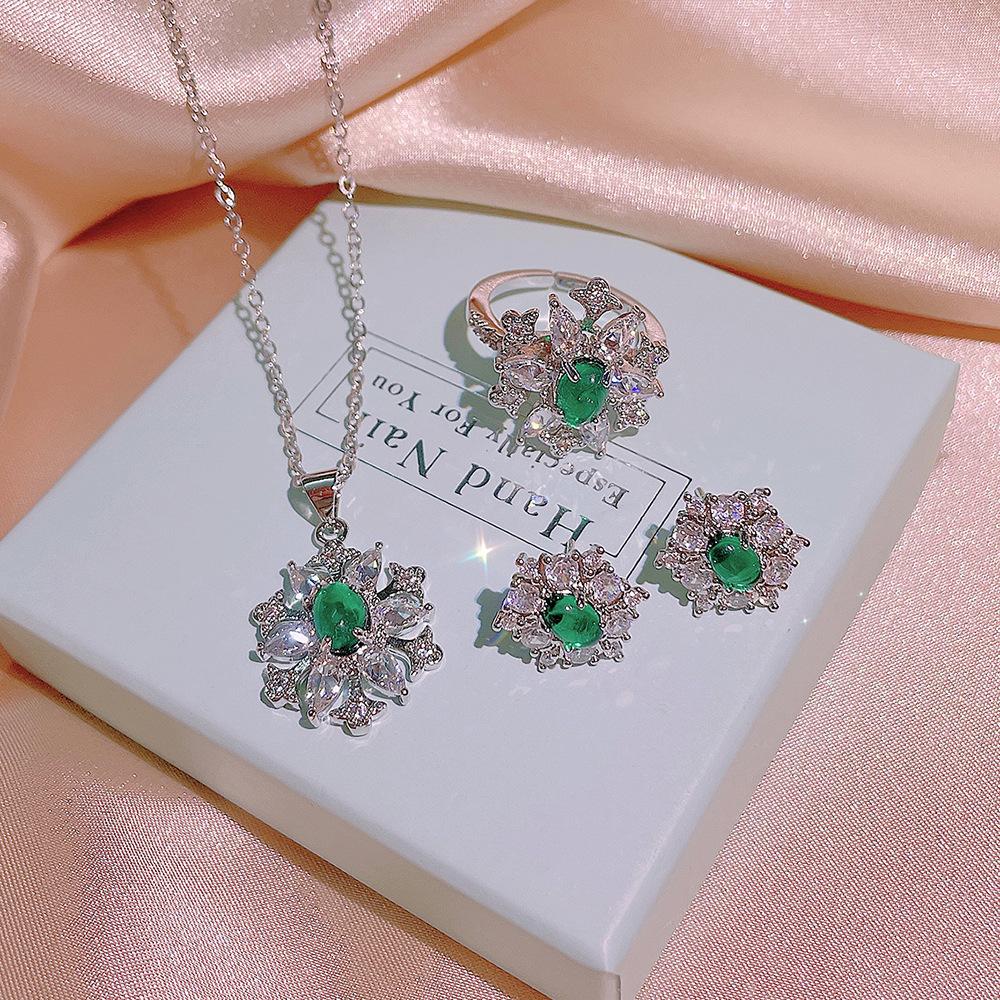 Exquisite Fashion Charming Emerald Ring Pendant Necklace Set Ladies Luxury Emerald Jewelry Party Mother's Day Gift