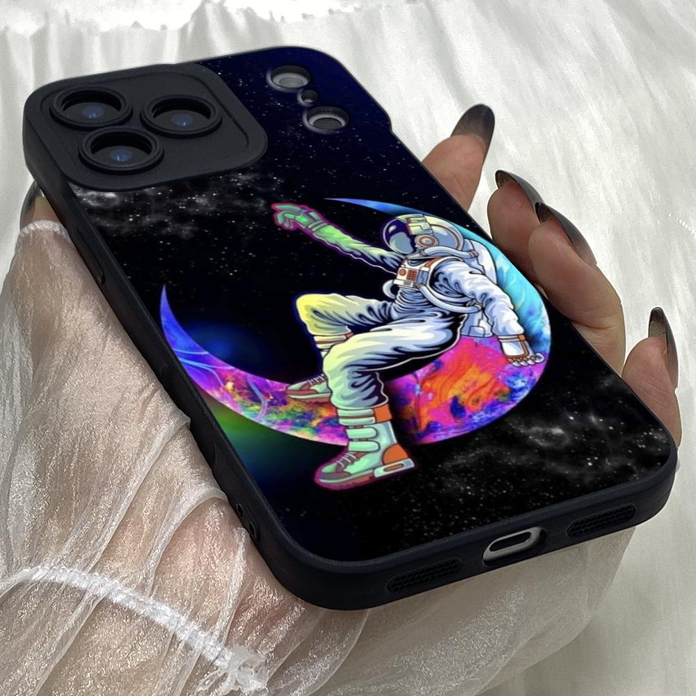 M276 Astronaut art Angel Eyes Soft Phone Cases for iPhone Samsung Galaxy Xiaomi Rdemi Huawei Honor Infinix Realme OPPO Vivo All Model TPU Case