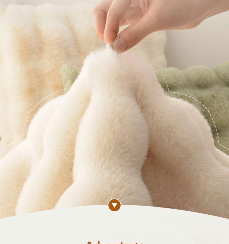 Anti-Rabbit Fur Bubble Fleece Rugs and Cushions for Sofa, Bedside, and Coffee Table
