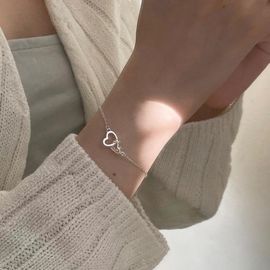 Yousheng Women Bracelet Connected Heart Pendant Adjustable Length Lobster Clip Romantic Love Symbolization Valentines Day Gift Lady Wrist Jewelry