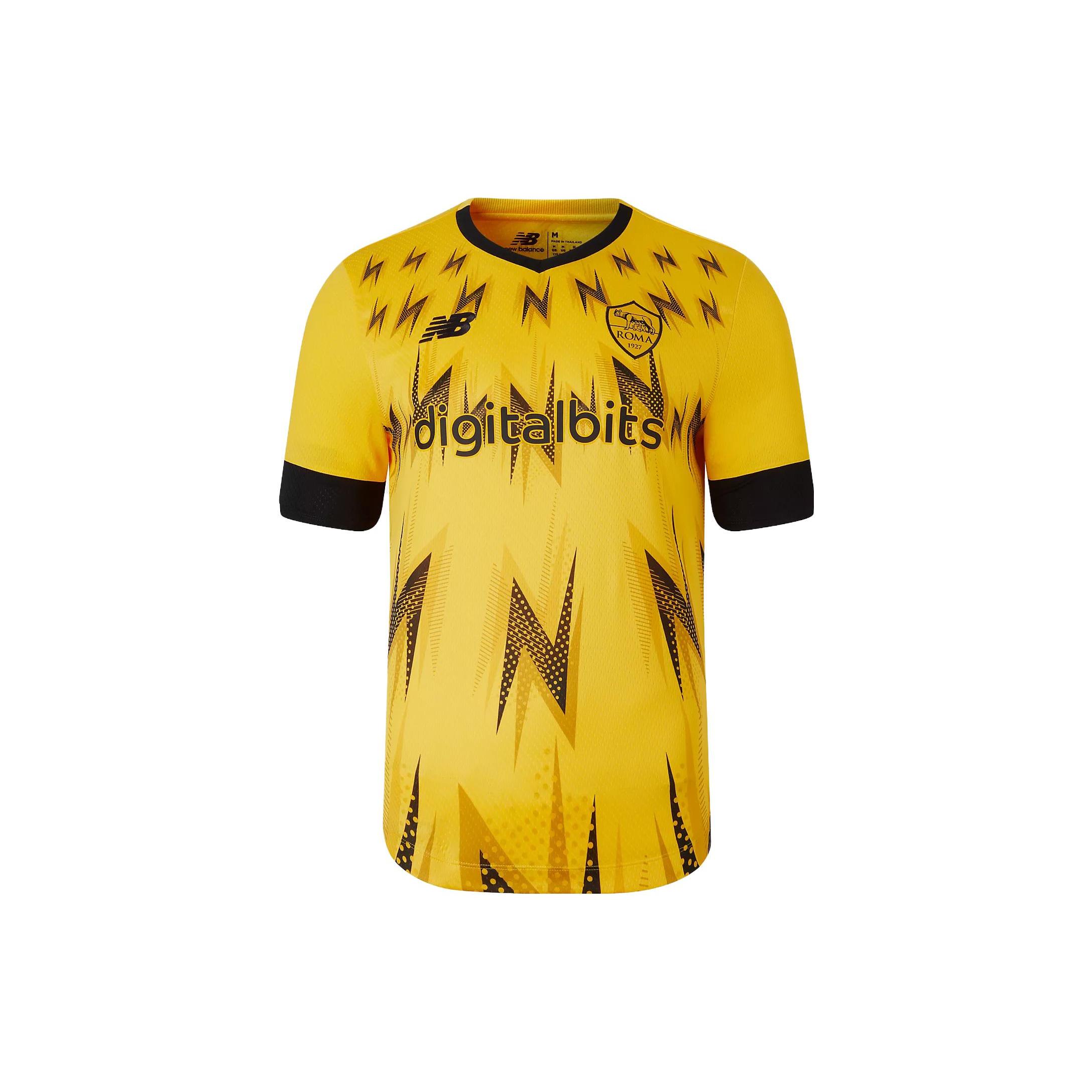 New Balance T Shirts Men s Yellow V neck Moderate Other MT231266-ESS M