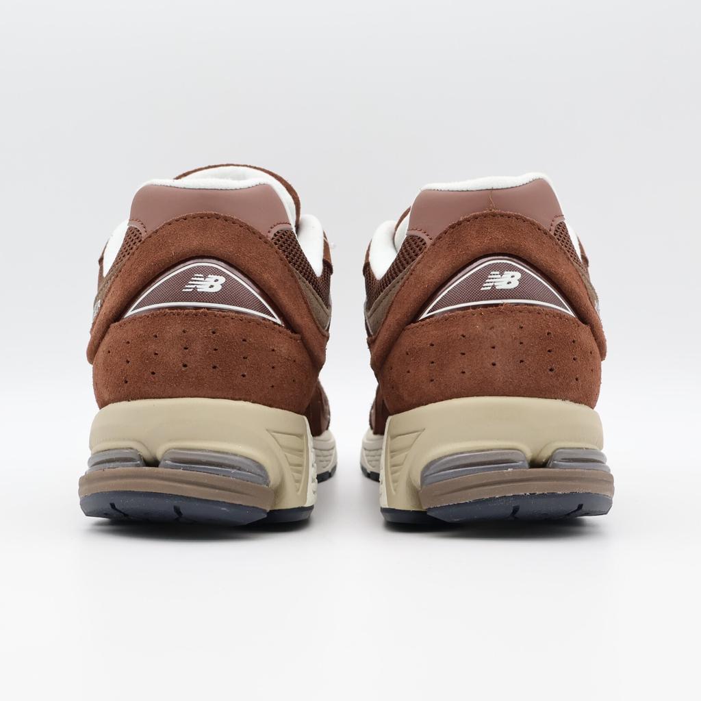 M2002RFF New Balance 2002R Brown (Men's)