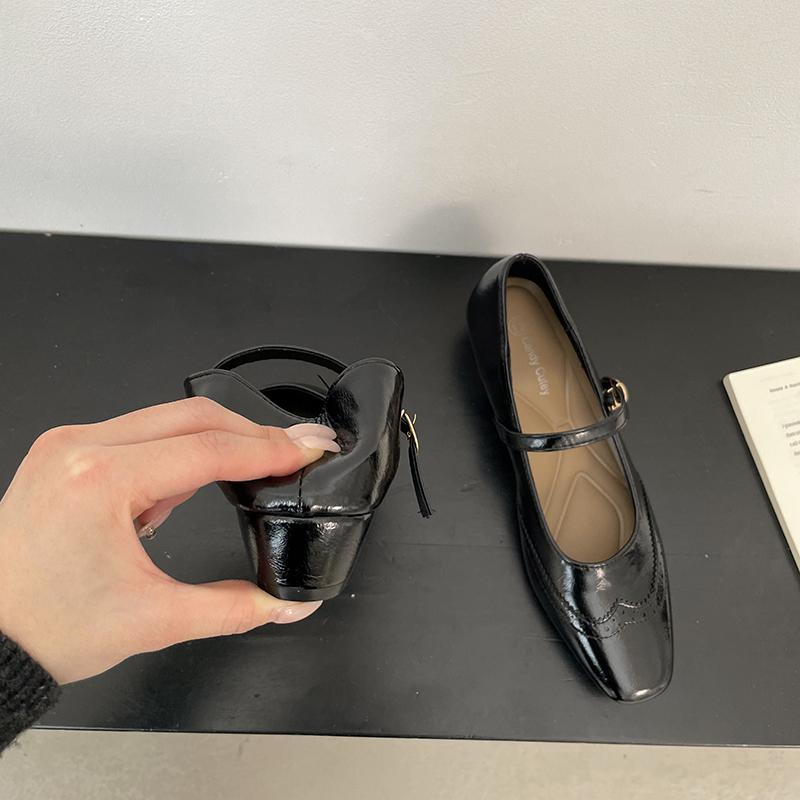 Vintage Square Toe Thick Heel Women Mary Jane Shoes Concise Buckle Strap Shoes 2026 New Female Elegant Dress Leather Pumps