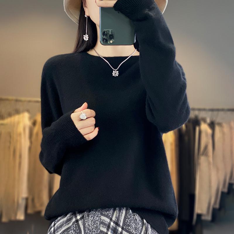 Women's 100% Wool Round Neck Sweater – Casual, Loose Knitwear, Minimalist Base Layer