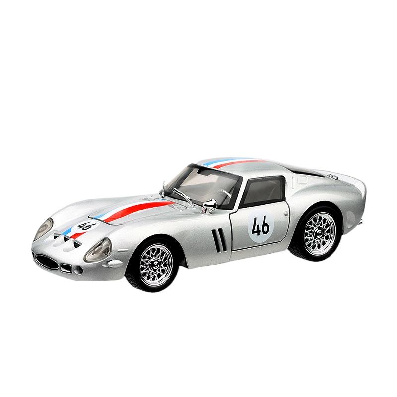 

1/32 Ferrari 250 GTO Alloy Sports Car Model Diecasts Metal Track Racing Car Vehicles Model Simulation Sound and Light Childrens Toy Gift срібний