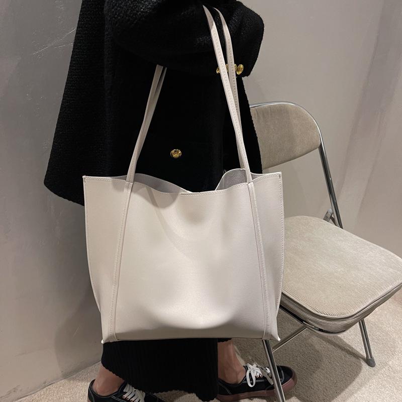 Retro Large-capacity Bag Women's 2025 New Trendy Fashion Retro Tote Bag Versatile Niche Single Shoulder Mother and Child Bag