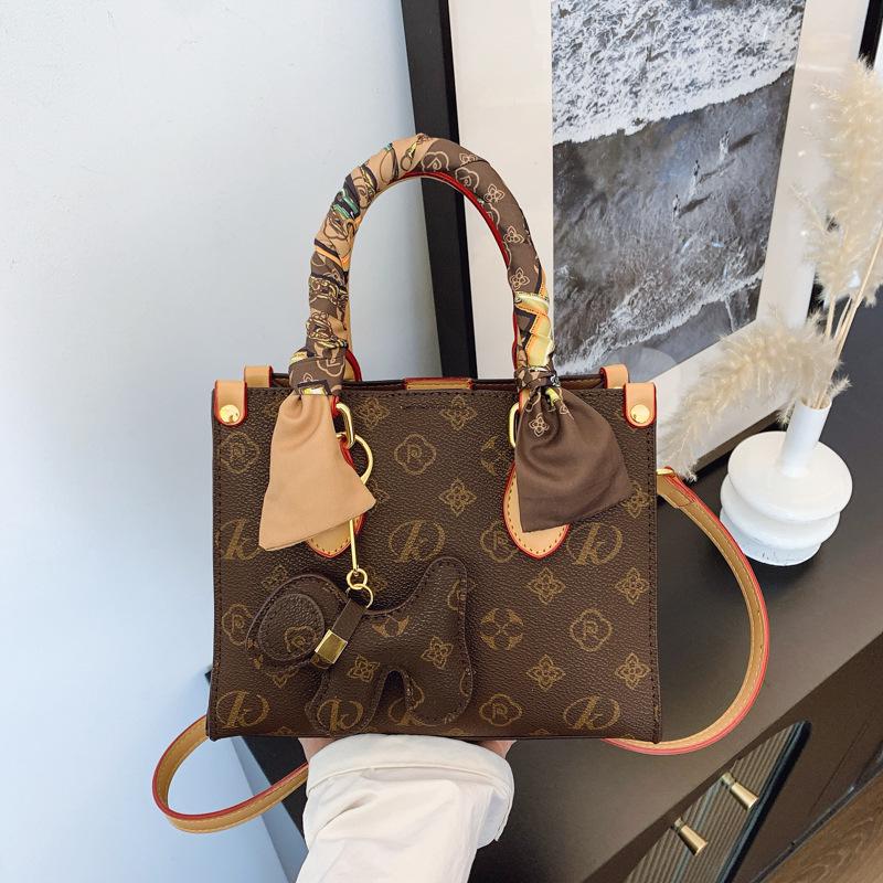 Vintage Print Cross-Border Women's Shoulder Tote - 2025 Niche Design for Middle-Aged Moms