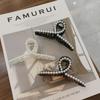 Elegant Korean Girl Hair Clip With Simple Design Stylish Pearl Hair Claw For Everyday Use
