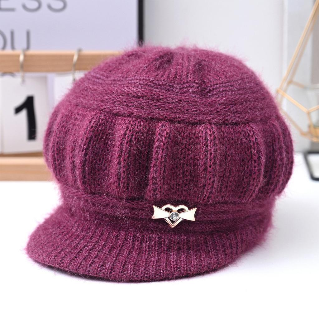 Ladies' Warm Knitted Hat With Thick Velvet