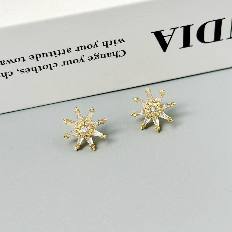 Trendy Fashion Temperament Sunflower Zircon Stud Earrings Simple Earrings