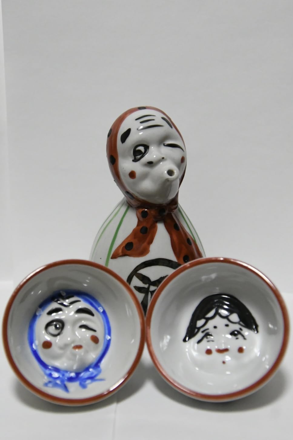 

Набор токкури Хёттоко вперёд Саке Хёттоко Саке Окамэ Милое японское саке Почему бы не подарить немного саке в качестве (1 размер), чашка, чашка. подарок. подарок белый