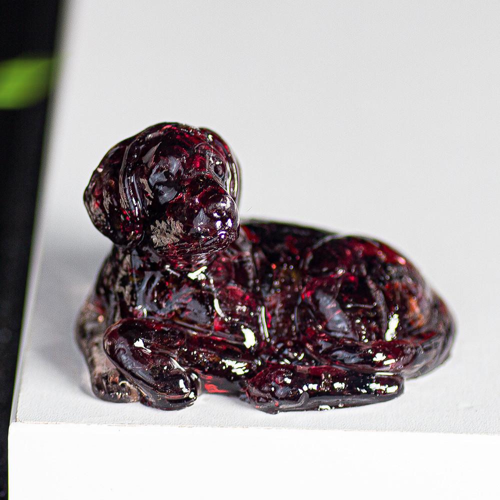 Resin Filled Natural Crystal Dog Figurine With Warm Heart Pet Decor For Gift Giving
