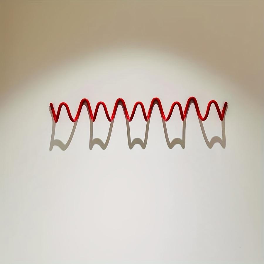 

Креативные металлические настенные крючки с волнообразным дизайном Элегантные красные вешалки для одежды в скандинавском стиле с изящным изогнутым дизайном, Идеально подходят для организации дома, Декор для отеля