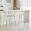 2 Bancos Altos Transparentes com Design Flutuante - Ideais para Cozinhas Abertas Europeias. Pernas de Metal Prateado Combinam Minimalismo de Luxo Moderno. Altura: 102 cm.