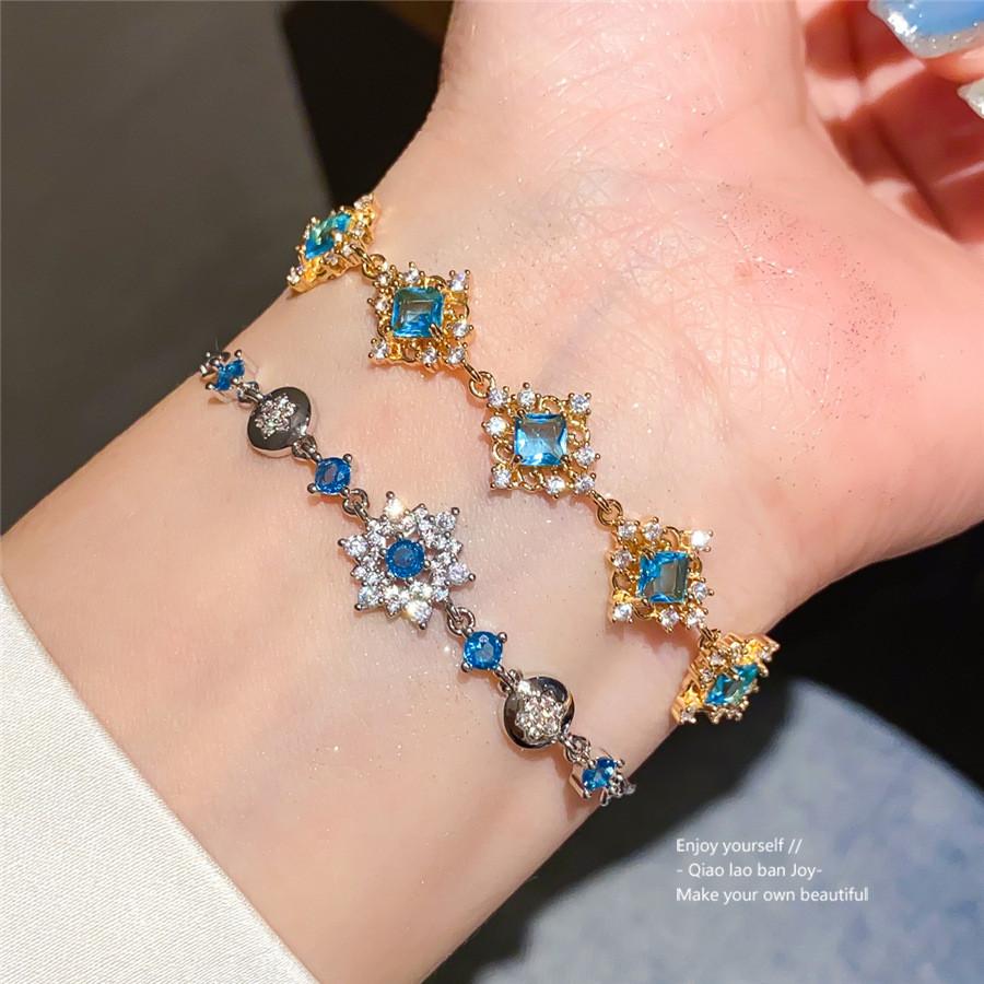 Light Luxury Zircon Flower Cuff Bracelet With Geometric Design For Female Wear