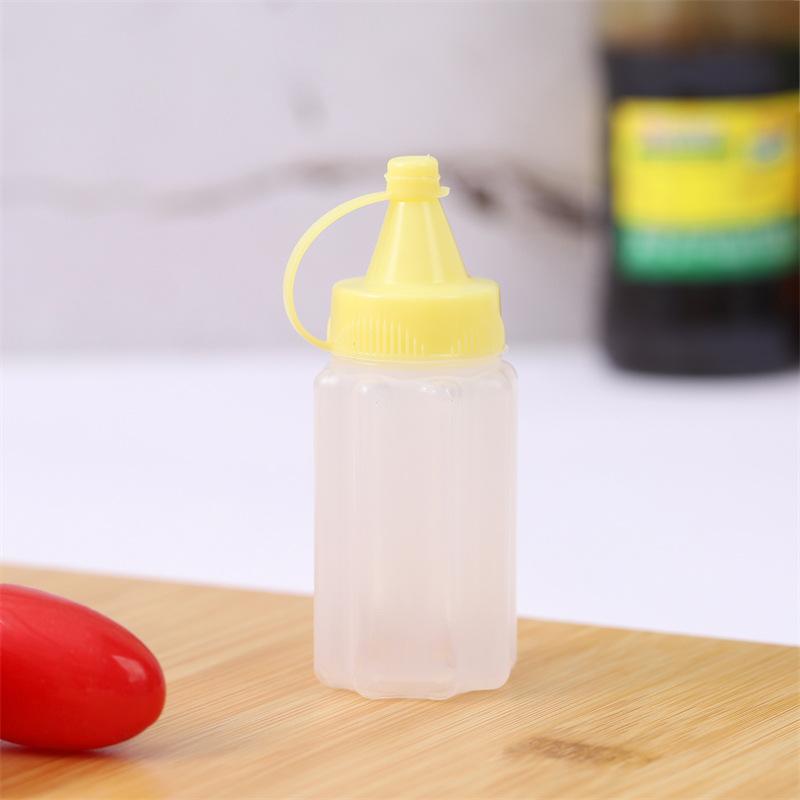 4Pcs Mini Plastic Sauce Squeeze Bottle Seasoning Box Salad Dressing Containers For Outdoor Barbecue Bento Lunch Box Accessories