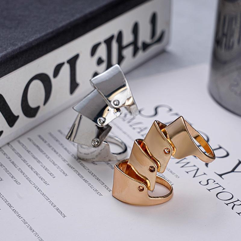 1Pcs 3Colors Anime Oosaki Nana Same Rings Punk Gothic Rock Scroll Joint Armor Knuckle Finger Rings Metal Cosplay Jewelry Gifts